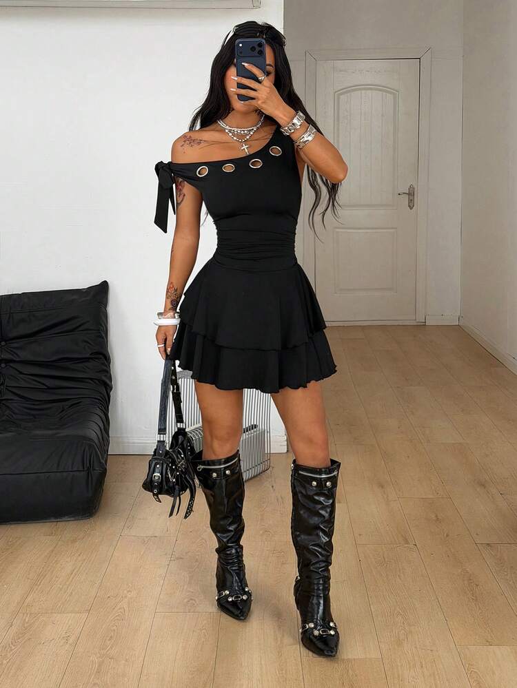 Black One-Shoulder Mini Dress With Grommet Details Black One-Shoulder Mini Dress With Grommet Details — Y2K Party Outfit