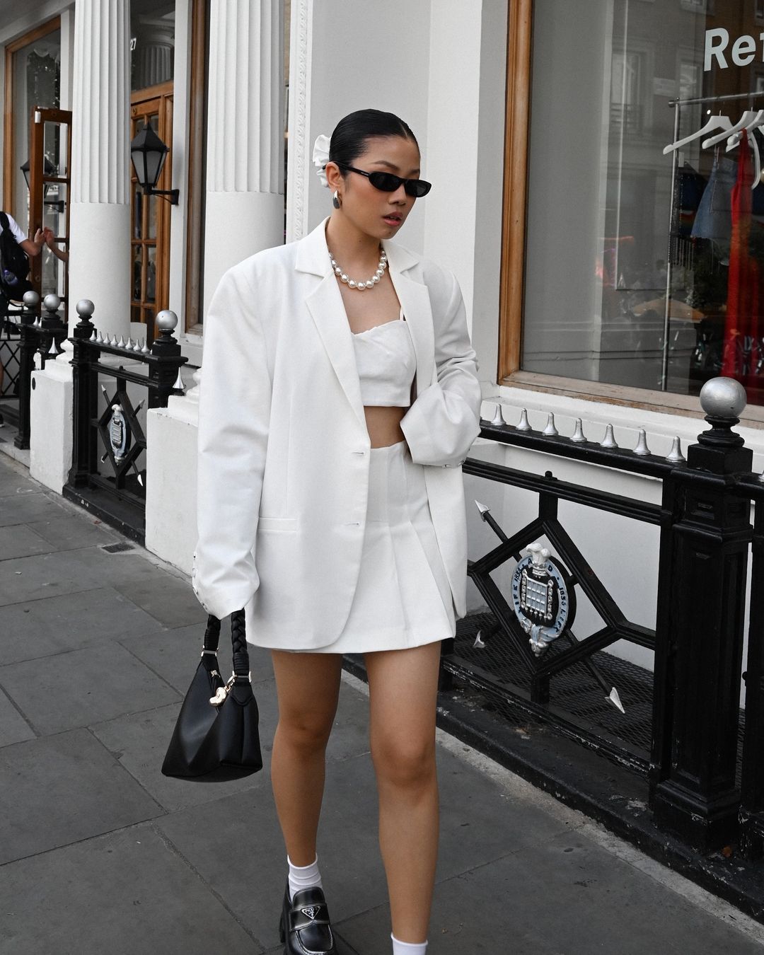 White mini skirt suit with oversized blazer White mini skirt suit with oversized blazer — Y2K Style