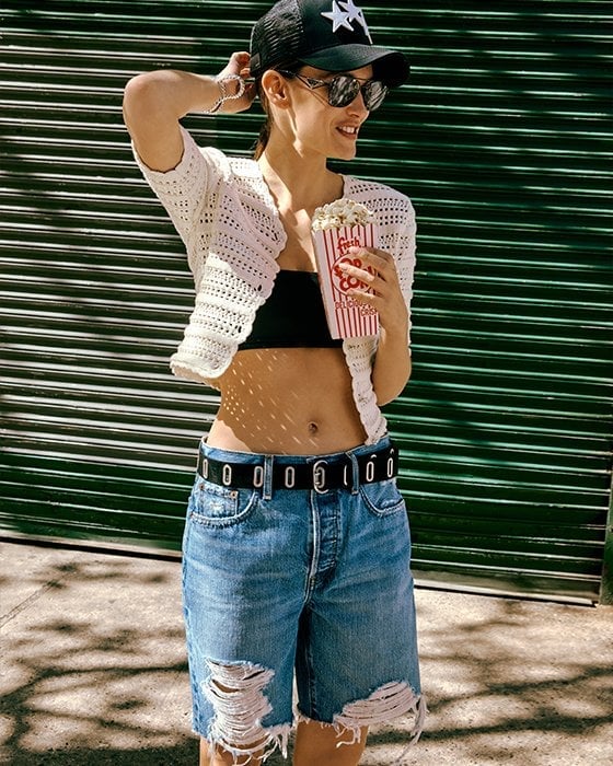 Ripped baggy jeans and crochet cardigan Ripped baggy jeans and crochet cardigan — Y2K Style