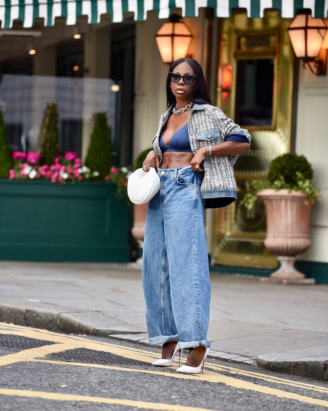 Tweed jacket over bikini top with low-rise baggy jeans Tweed jacket over bikini top with low-rise baggy jeans — Y2K Style