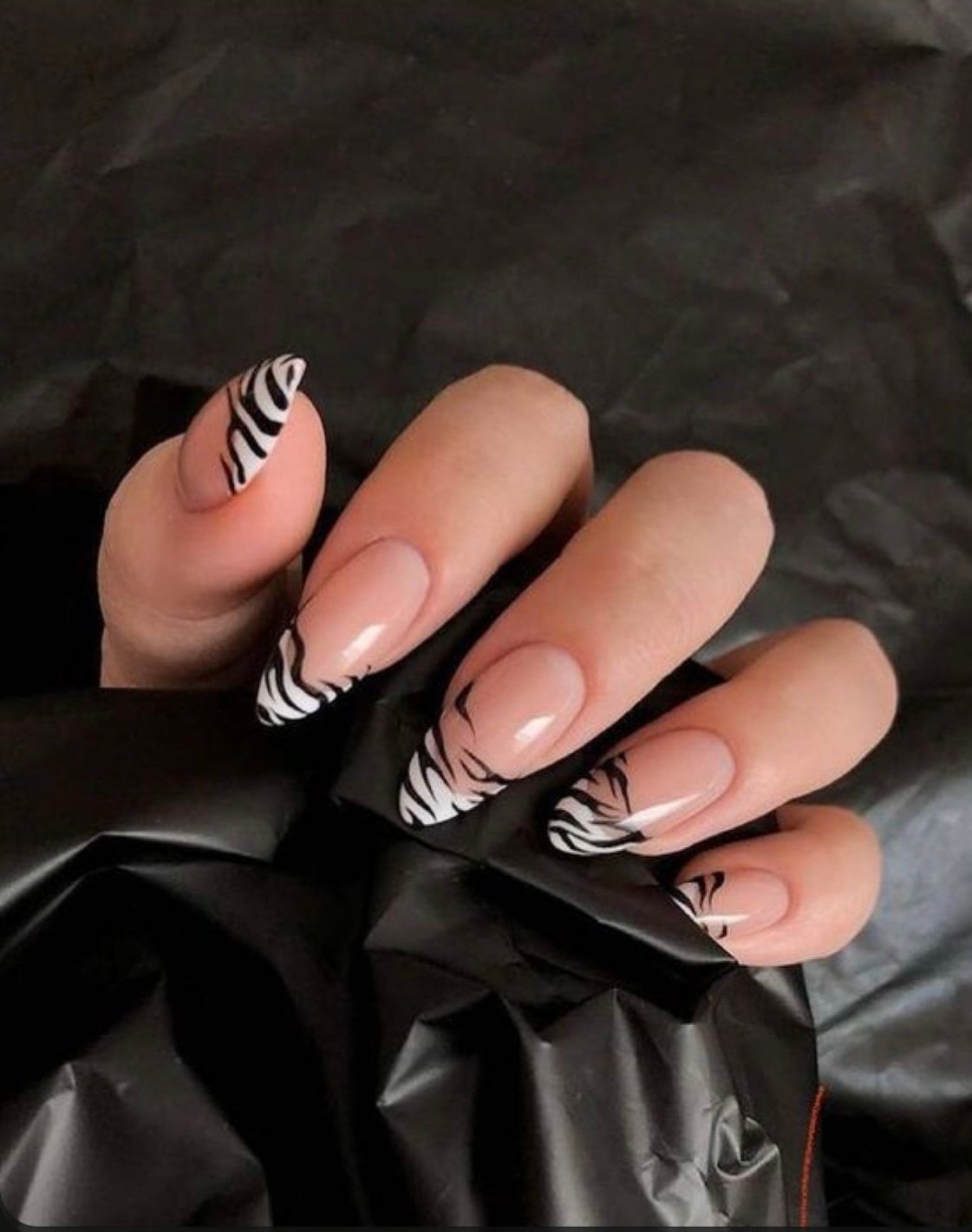 Medium Almond Nude Base Zebra French Tips Medium Almond Nude Base Zebra French Tips — Zebra Nails