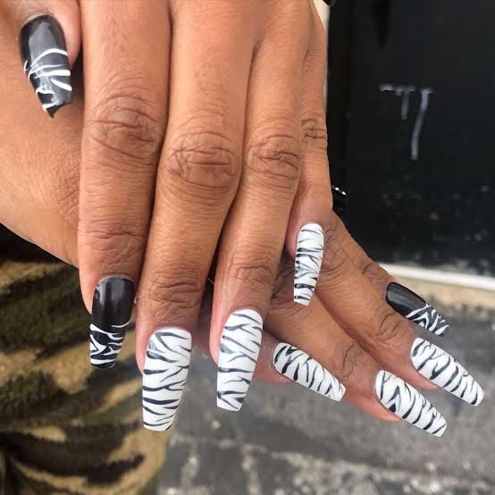 Short Oval Neon Gradient Zebra Print Nails Short Oval Neon Gradient Zebra Print Nails — Zebra Nails