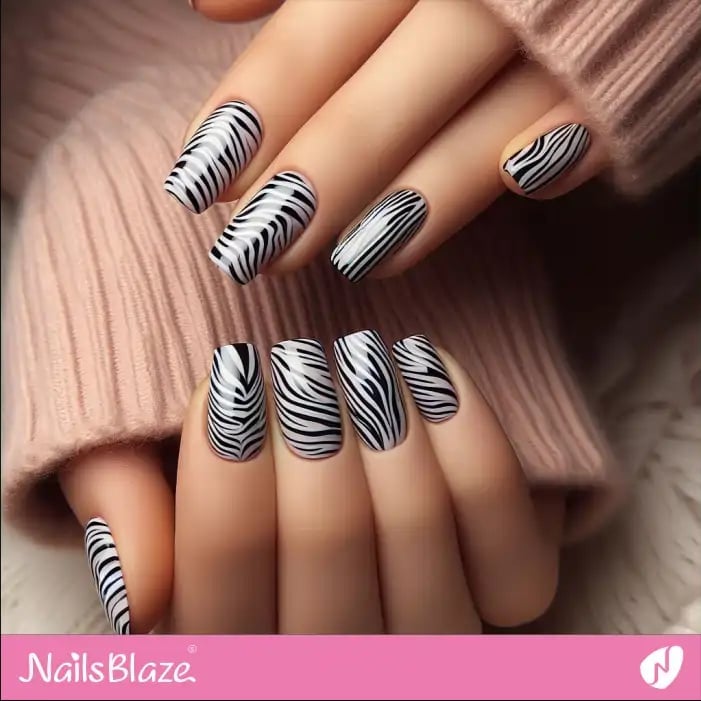 Medium Almond Classic Zebra Print Nails Medium Almond Classic Zebra Print Nails